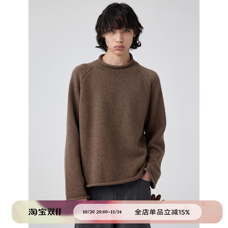 小高领卷边插肩袖毛衣