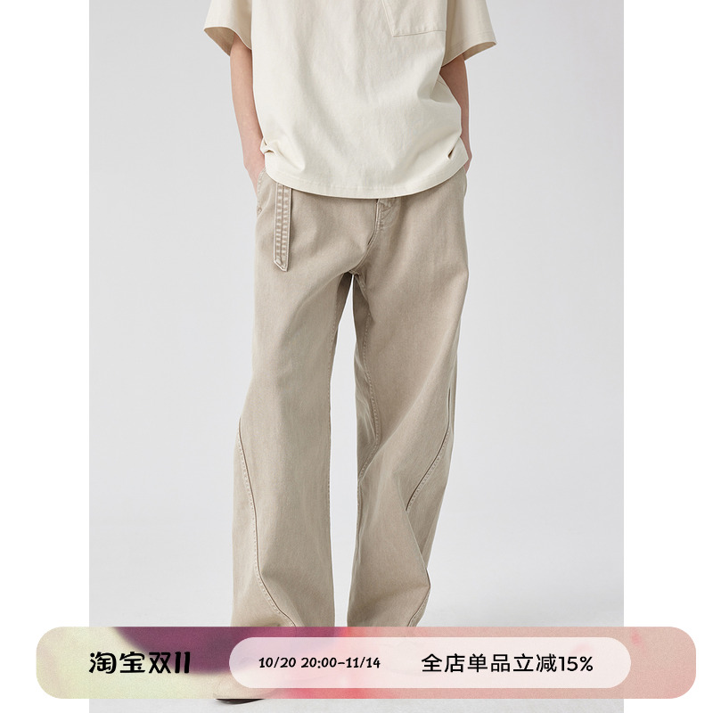 浅卡其色弧形长裤牛仔裤