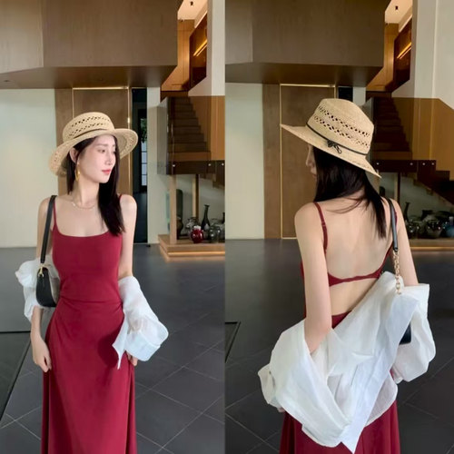 夏日百搭氛围感后背拧结设计褶皱收腰显瘦可拆卸杯胸垫吊带连衣裙