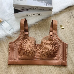 内衣女夏季 轻薄大胸显小无钢圈调整型文胸收副乳防下垂性感文胸罩