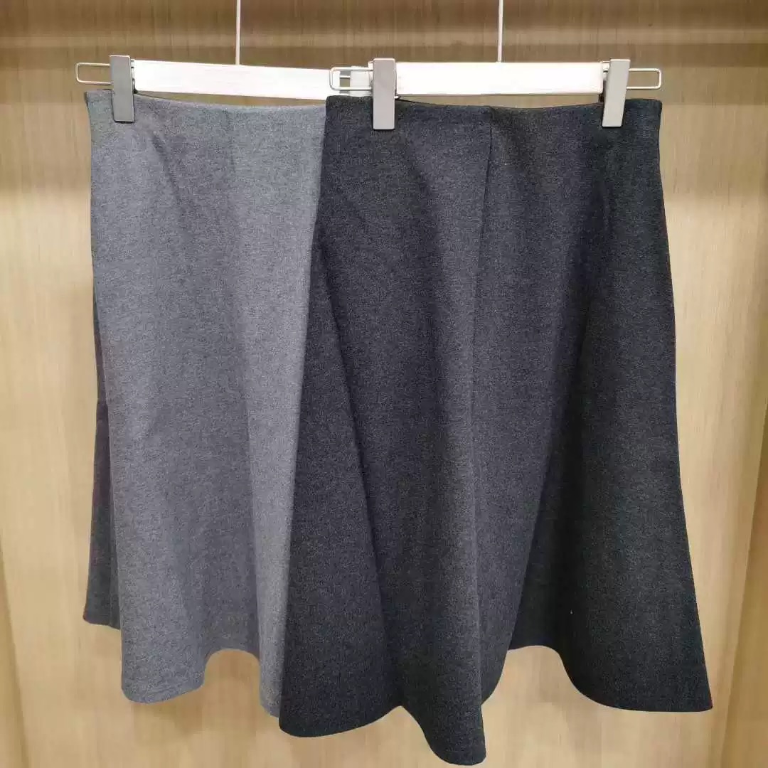 女装绒面针织喇叭中裙休闲显瘦百搭半身裙裙子2025秋季新款481434