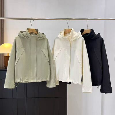 女装防风立领茄克宽松休闲工装连帽外套冲锋衣夹克春季新款484709