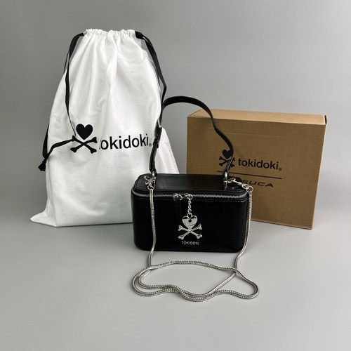 捡漏好价！内有镜子！女士朋克风方形链骷髅头条手提化妆品收纳包
