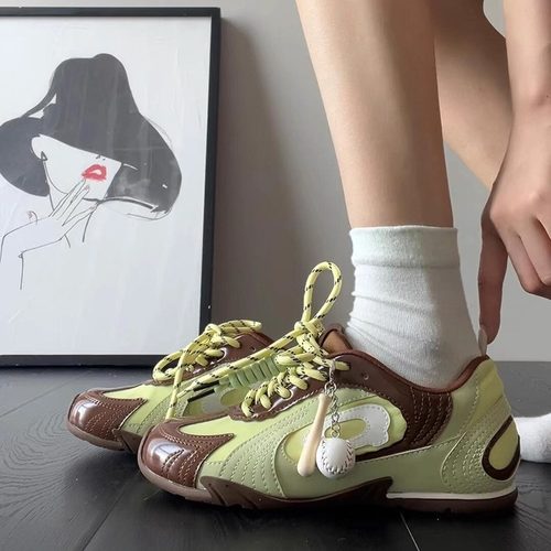 小众赛车鞋内增高德训鞋