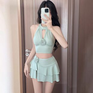 高级感露背小胸性感海边度假比基尼 爆款 挂脖分体泳衣女款 2025新款