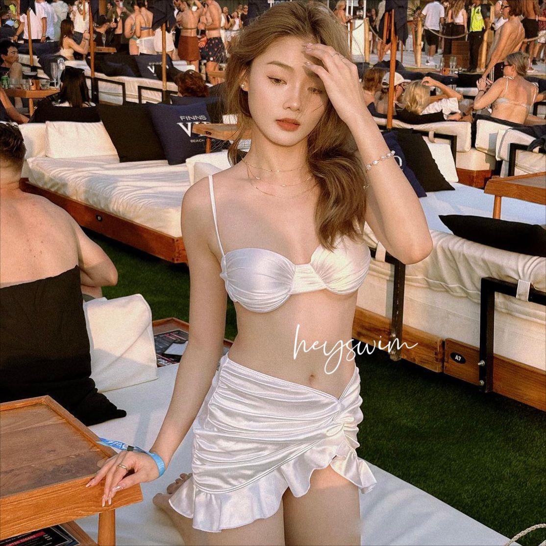 泰式辣妹高级感比基尼三件套遮肚显瘦小胸聚拢分体包臀裙式泳衣女