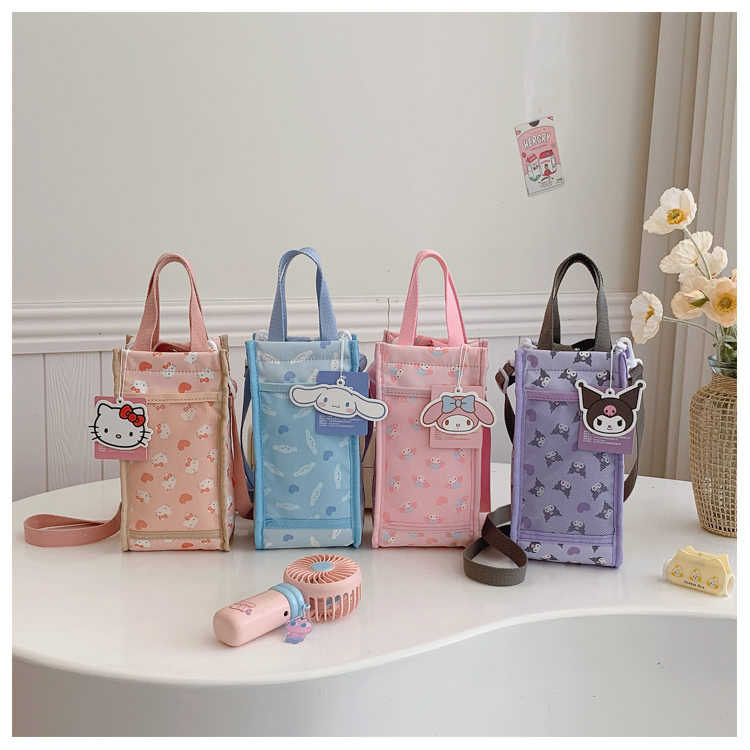 正版三丽鸥杯套手提斜挎儿童外出保温杯套通用水杯焖烧杯壶保护套