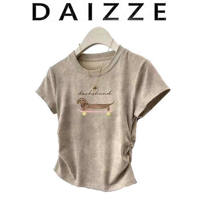 DAIZZE~美式复古扎染纯棉短袖T恤女夏抽褶收腰小狗印花正肩上衣潮