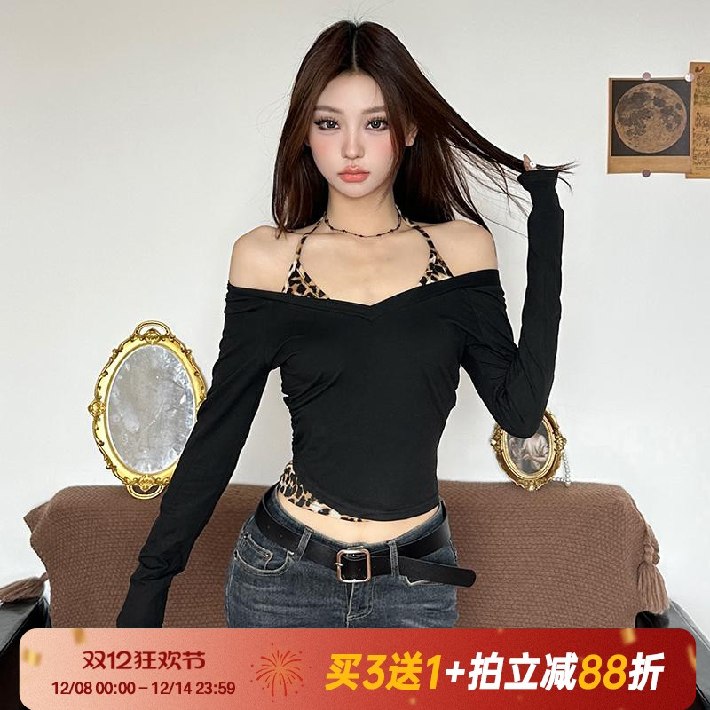 性感辣妹纯欲斜领修身T恤