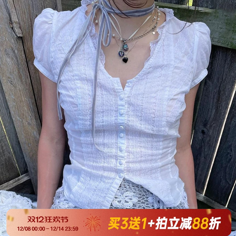 【法式甜美】少女风蕾丝拼接短袖