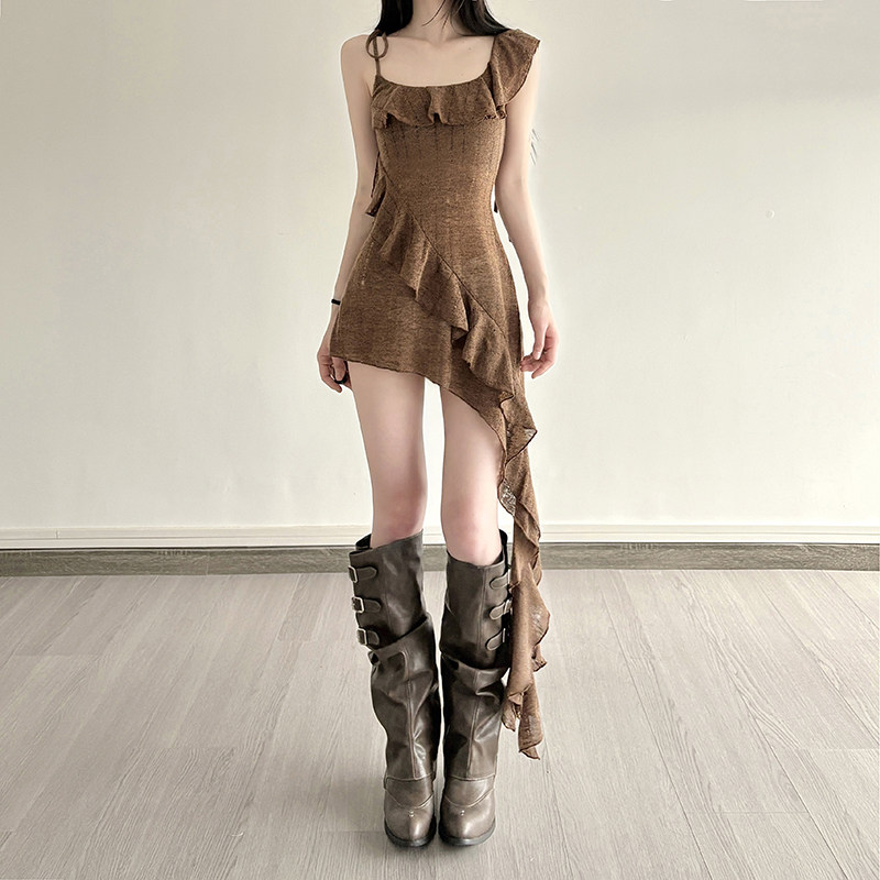 Amyway【废土辣妹】复古不规则下摆荷叶边连衣裙设计感小众吊带裙,女装/女士精品,连衣裙,淘宝优惠券,粉丝福利购,淘宝优惠卷