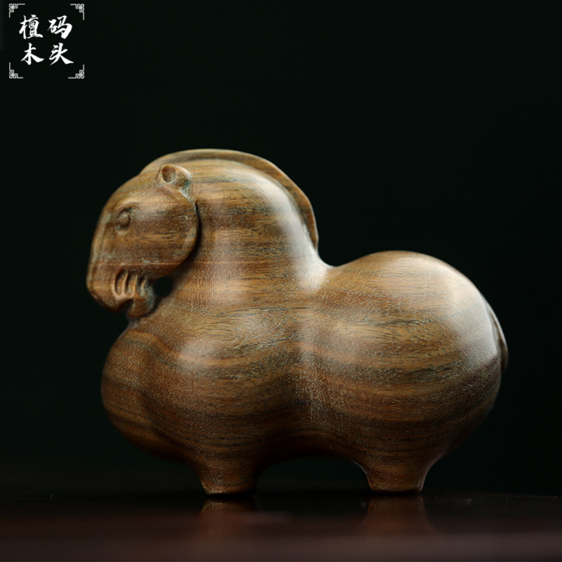 绿檀木唐马手把件文玩盘