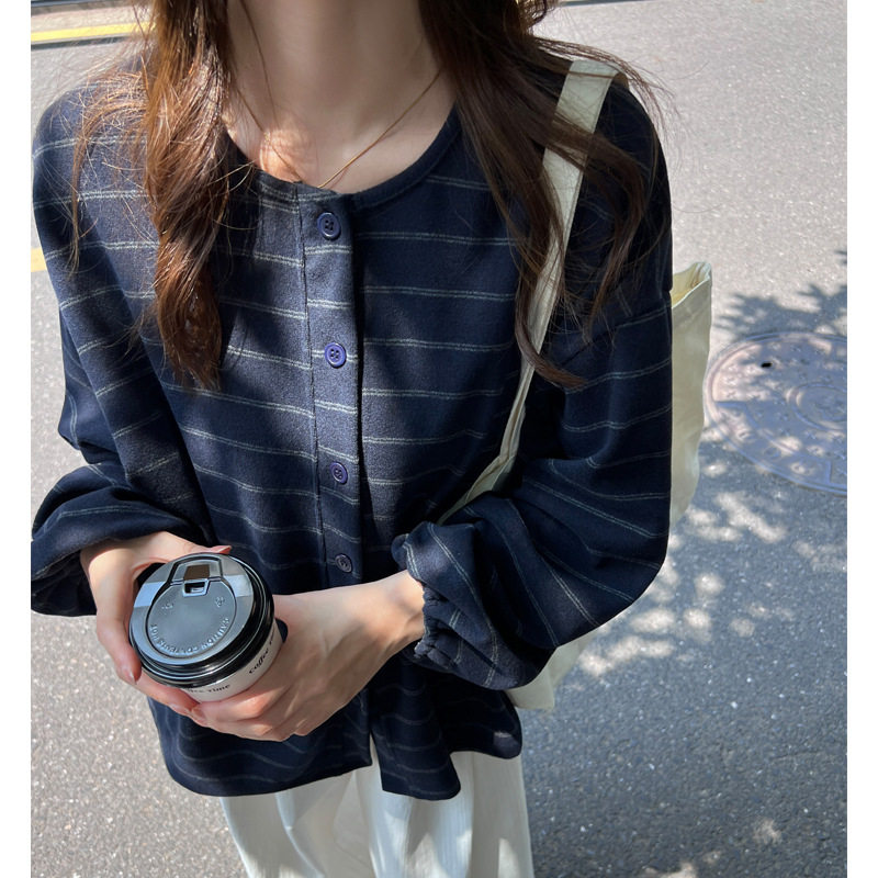 226新款慵懒感磨毛条款针织开衫女复古单排纽扣休闲简约宽松外套