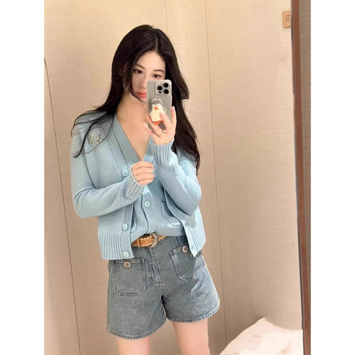 JR 专柜正品 2025春季新款 羊毛甜美V领针织开衫女外套Q107303E