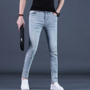 浅蓝色牛仔裤男士潮流修身小脚春款休闲长裤子潮牌百搭显瘦男裤