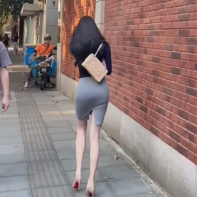 灰色弹力高腰气质包臀短裙