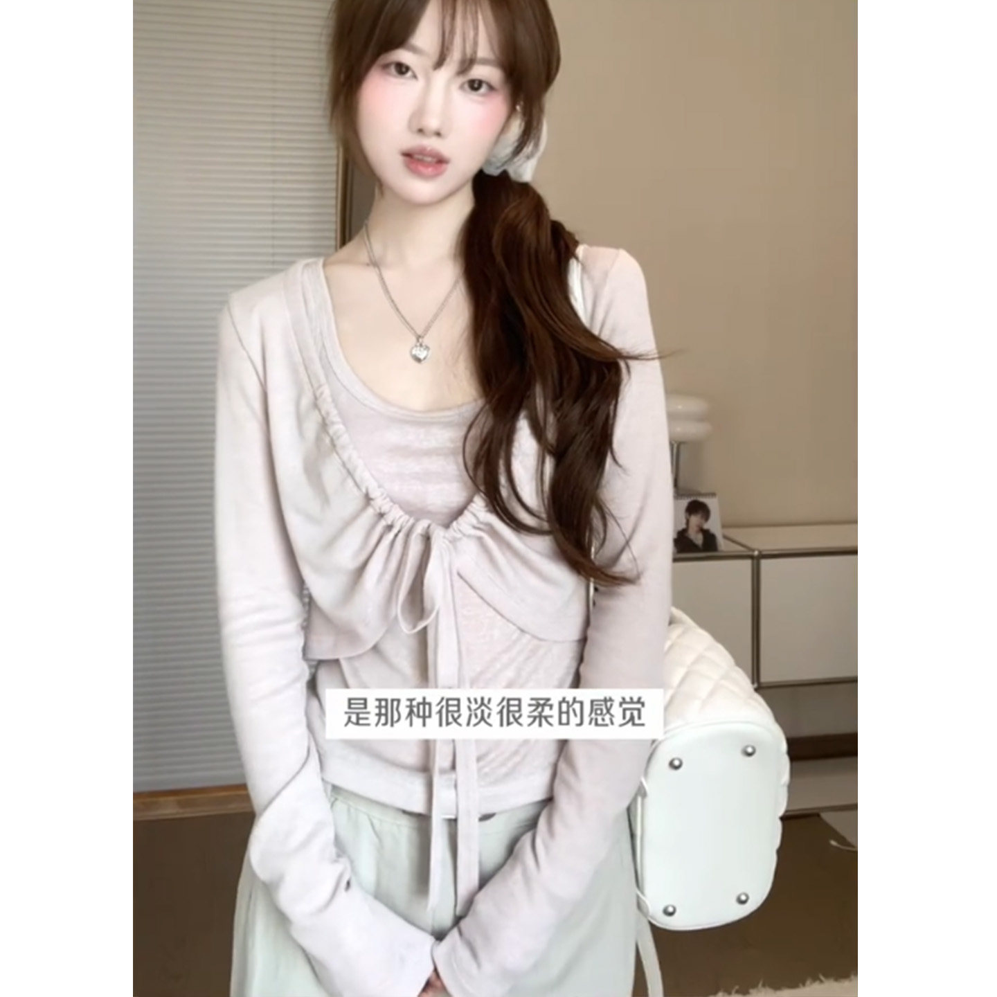 韩系领口绑结褶皱短罩衫两件套图片