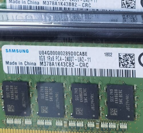 三星8g DDR4  2400台式机内存