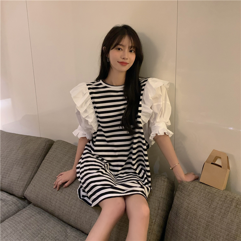 Real picture Ruffle bubble sleeve stitching striped dress