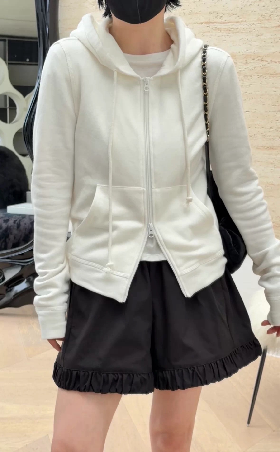 诗歌兰2026秋款 05321运动风显瘦时髦拉链帽衫连帽卫衣外套女