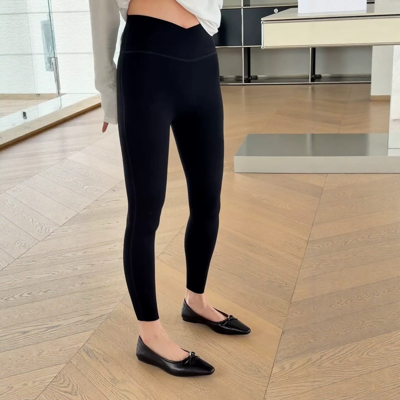 现 诗歌兰女装2026春季新款13009提臀收腹瑜伽裤高弹紧身打底裤