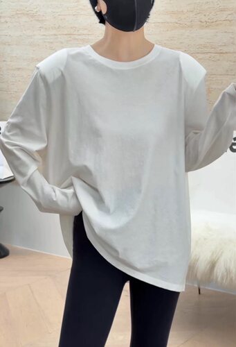 诗歌兰女装26秋款 58768韩系设计感极简风大版型垫肩长袖T恤女