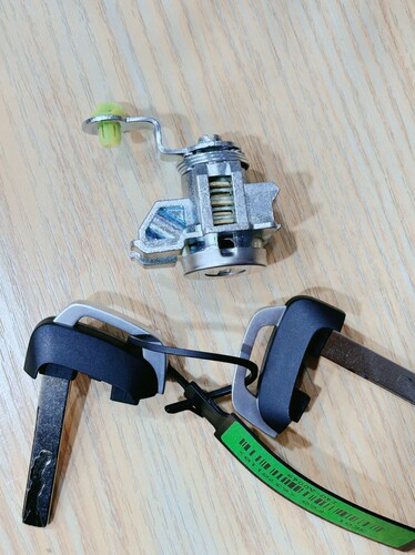 中华汽车 V3 V6 车门锁芯 驾驶门汽车钥匙门锁带钥匙