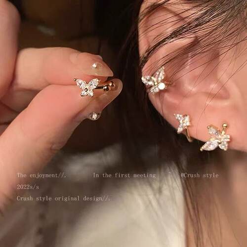 蝴蝶花朵锆石耳骨夹女
