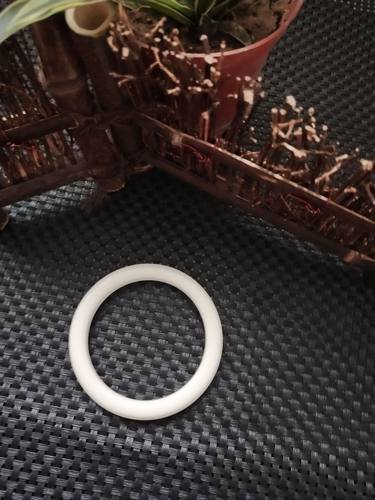 象牙玉镯子厂家直销拿货