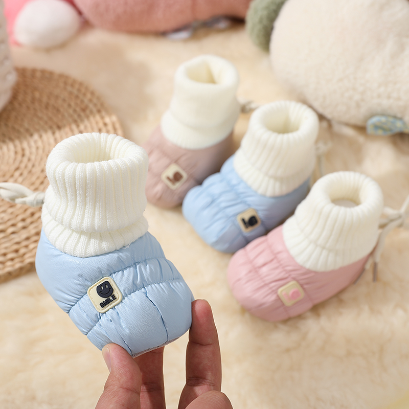 婴儿鞋子0-1岁袜鞋秋冬软底鞋男女宝宝加绒步前鞋袜新生儿防掉