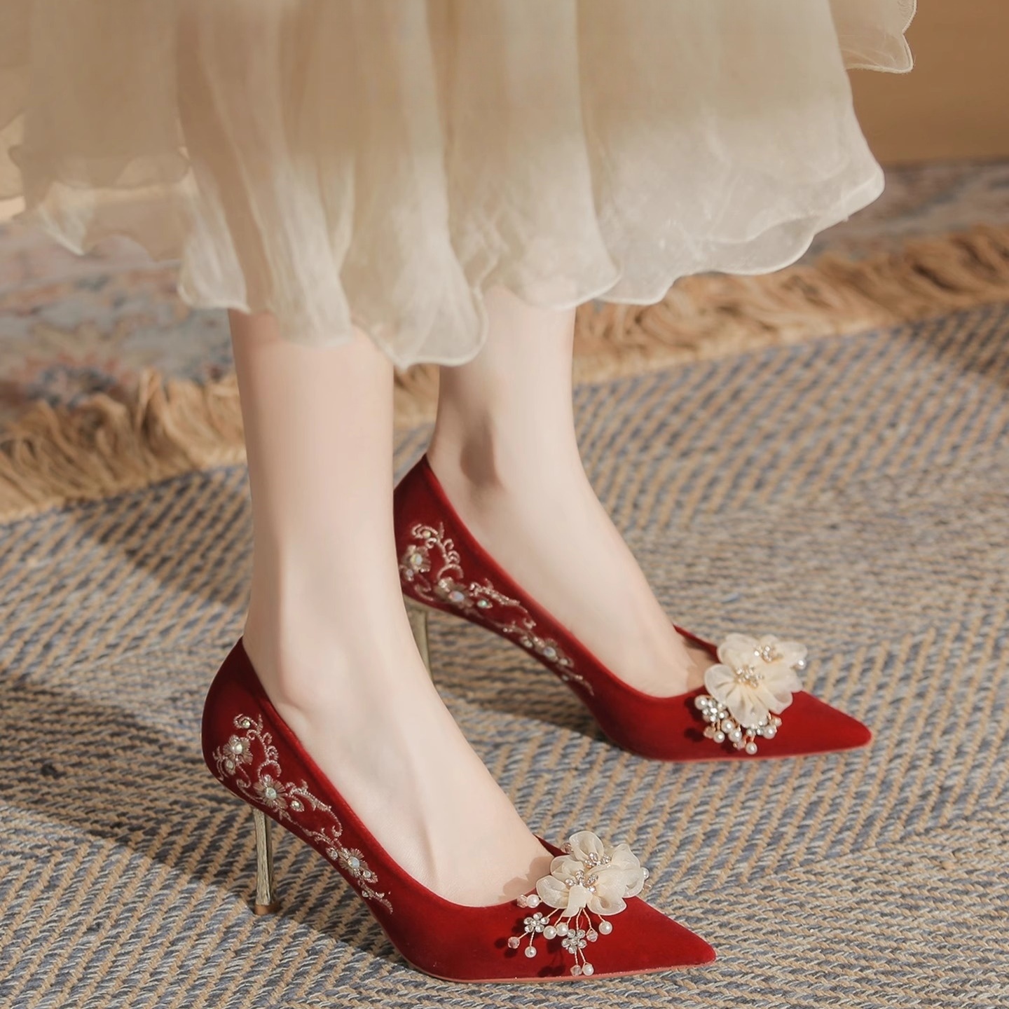 红色秀禾婚鞋女细跟2025新款中式敬酒礼服新娘鞋不累脚绝美高跟鞋