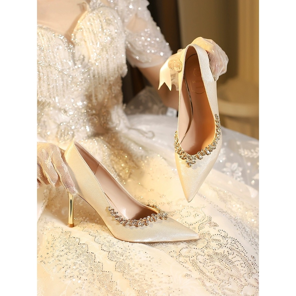 法式香槟色高跟鞋女细跟2024新款高级感女士秀禾婚纱两穿结婚鞋子