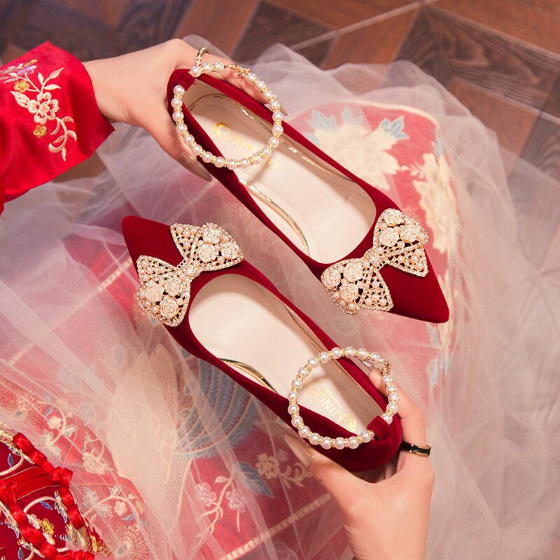 绝美绑带结婚鞋女2024年新款高级感秀禾服新娘鞋不累脚红色高跟鞋