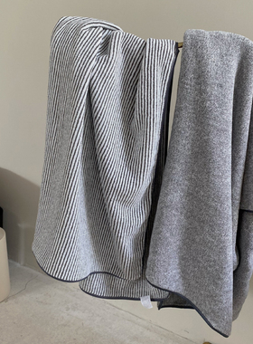 超强吸水不掉毛厚实珊瑚绒浴巾速干灰色家用柔软条纹大毛巾70*140