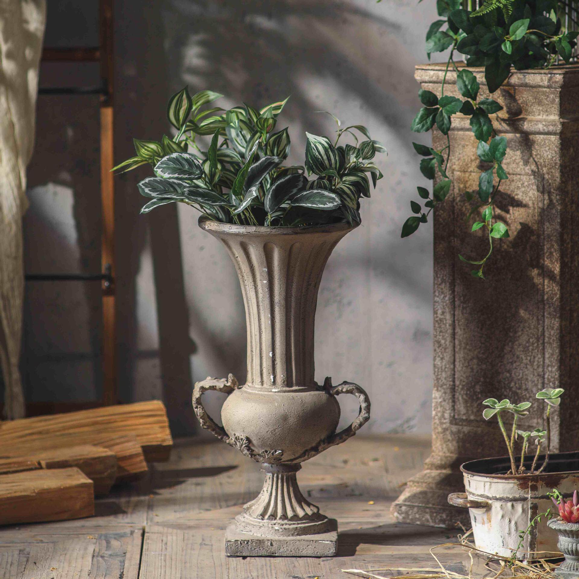 欧式复古罗马柱花盆树脂氧化镁双耳瓶形户外装饰客厅阳台插花摆件