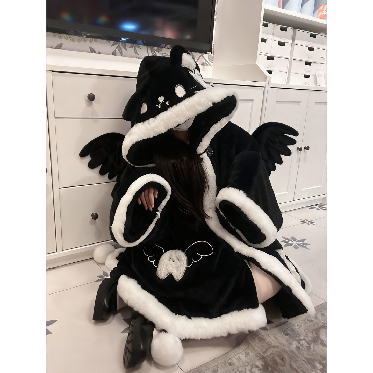 新款秋冬季幽灵黑色小猫斗篷睡袍保暖长毛珊瑚绒可爱卡通服可外穿