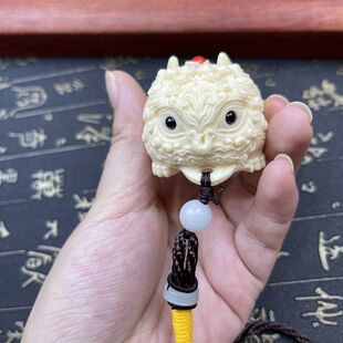 象牙果双头貔貅手把件手球汽车挂件摆件卡通招财貔貅木雕刻工艺品