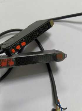 E3X-MDA41雅马哈贴片机YG12 YS12 24轨道双通道光纤放大器 感应器