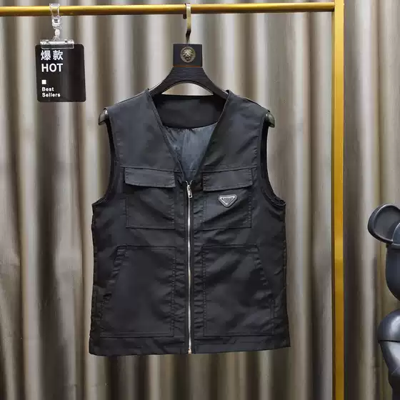 Spring and Autumn New Men's Vest, Fashionable and Versatile Casual Men's Vest, Men's Clothing, Trendy and Unique Men's Top, Men's Sleeveless Jacket