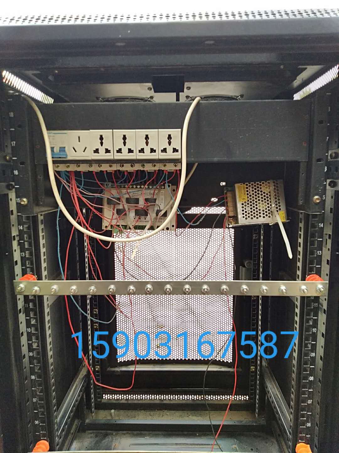 19英寸标准机柜接地铜排3x20x490 机房汇流排 机架式汇流排