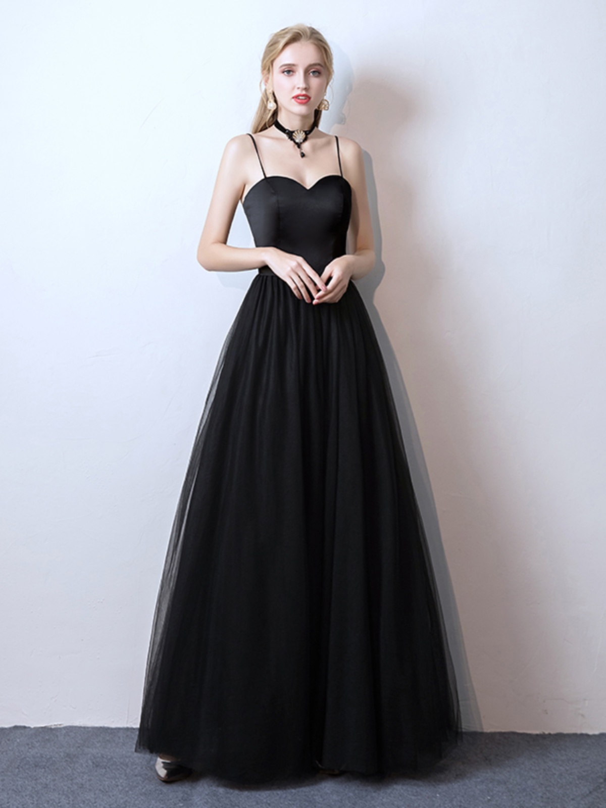 Black long evening dress, city style