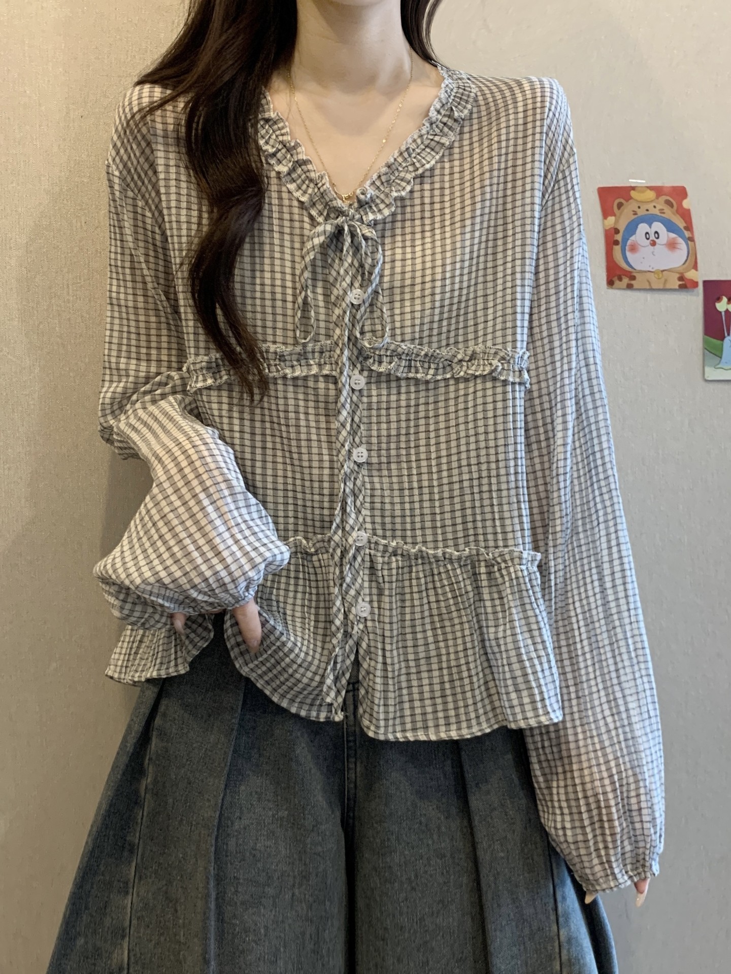 格子衬衫女秋冬2025新款韩系时髦时尚洋气显瘦木耳边长袖打底上衣