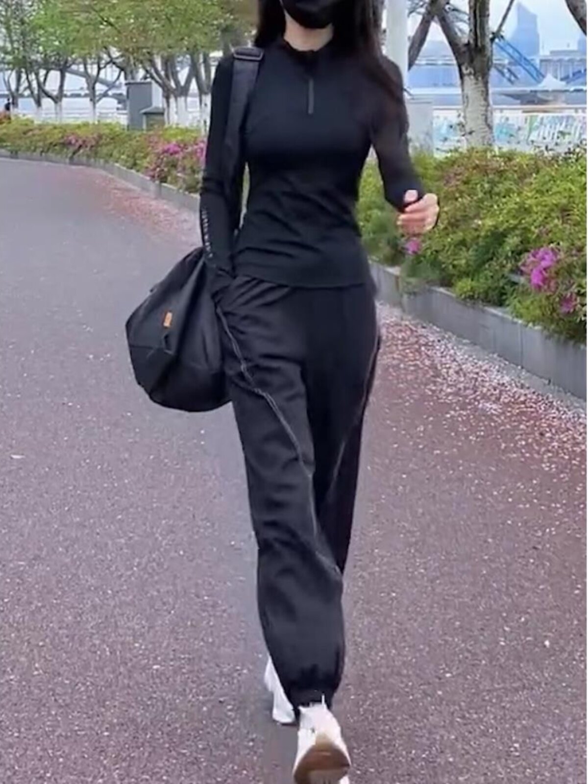 采购产品女子跑步运动套装，春季和秋季时尚，宽松，修身，轻便，