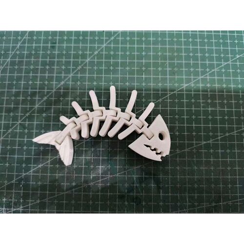3D打印铰接骨鱼食人鱼一体关节可活动儿童玩具礼物摆件装饰小动