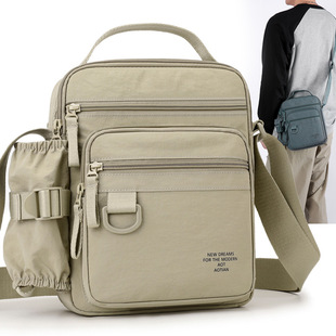 轻便户外多层大容量单肩包2025新款简约百搭尼龙布小方包男斜挎包