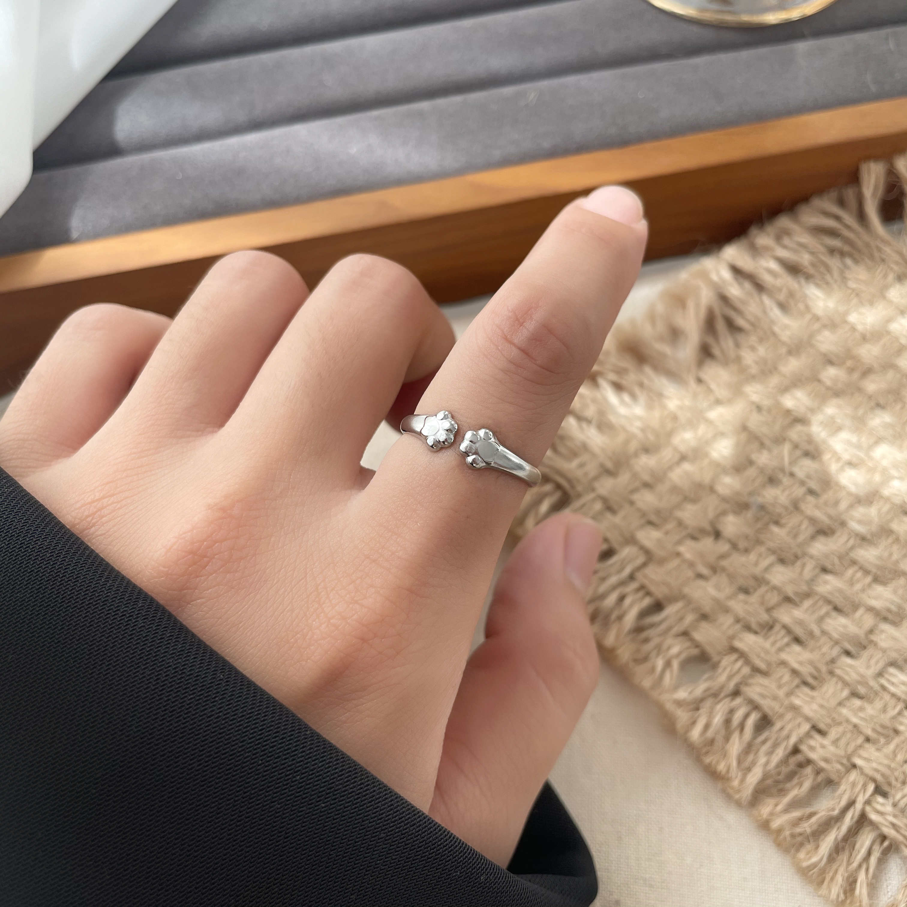 韩版简约猫爪开口可调节戒指ins潮钛钢不掉色小众设计银色指环女