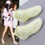 Giày cao gót Laojiao 2019 hè mới nữ chạy nhẹ thoáng khí hấp thụ sốc thể thao hip-hop đường phố giày trắng thủy triều - Giày cao gót giày thể thao nike nữ