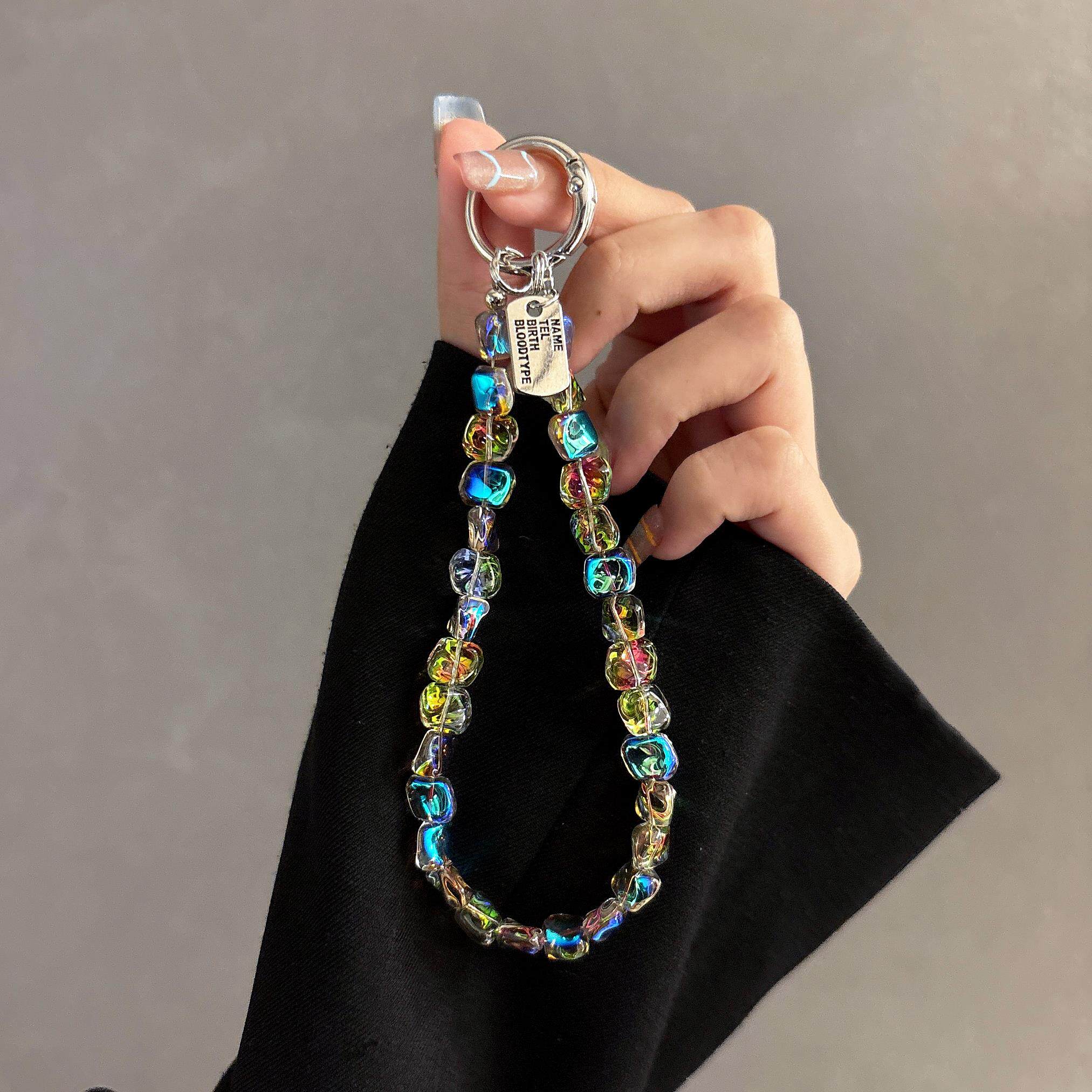 奢华高级感水晶手提链条手腕短挂绳带夹片手机壳钥匙扣包包挂件潮