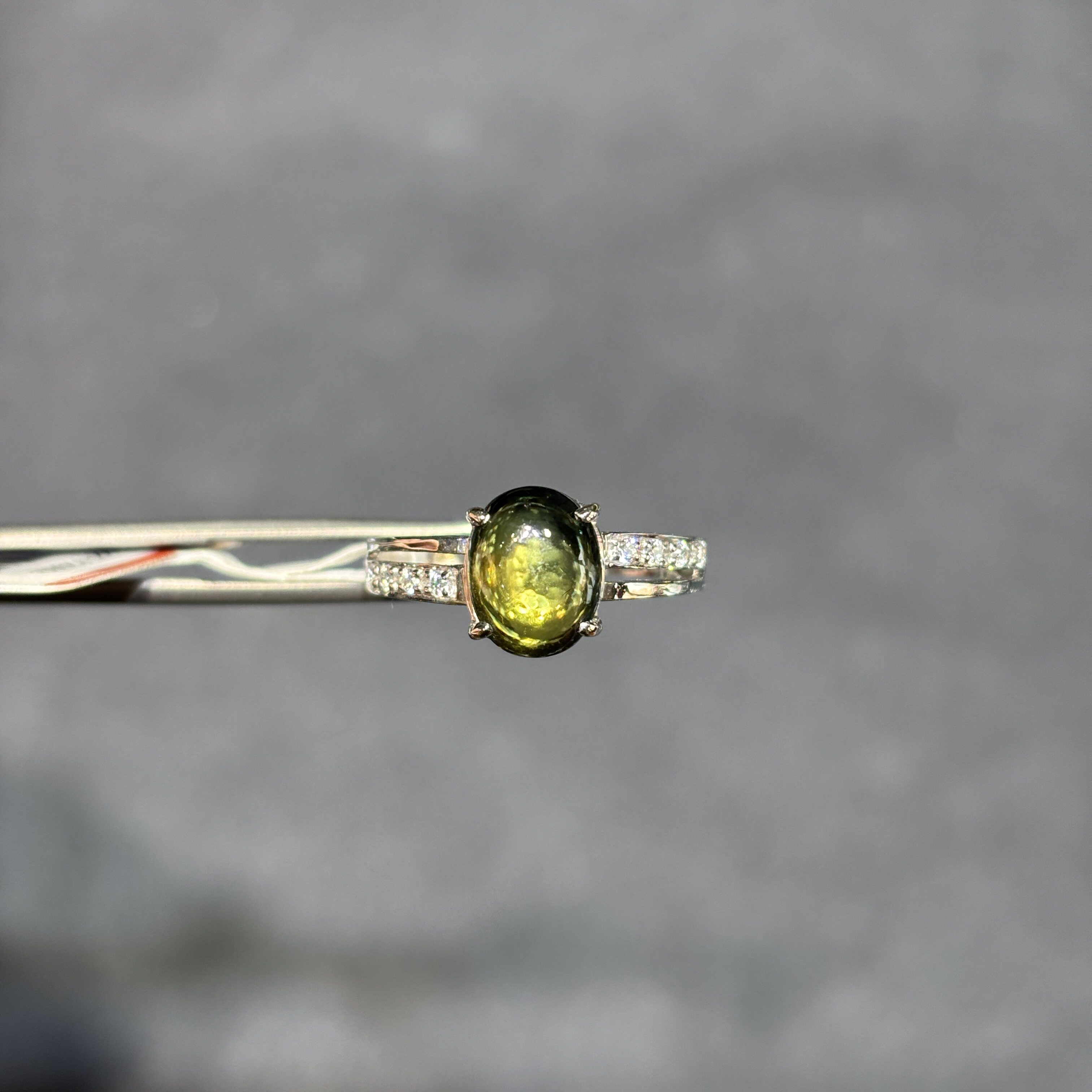 18k金天然花色蓝宝石戒指素面