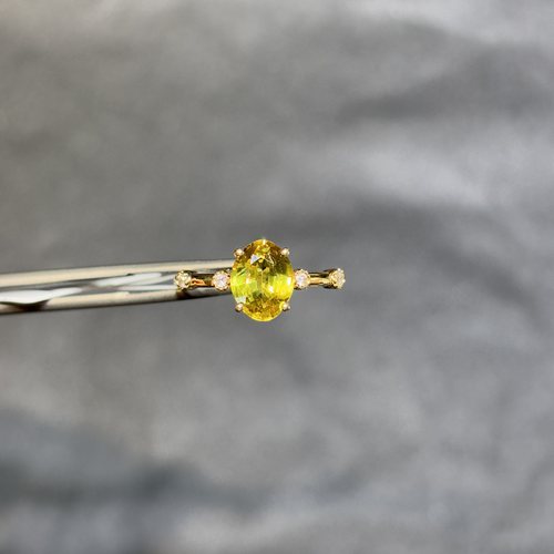 珠宝密语18k金黄色蓝宝石戒指